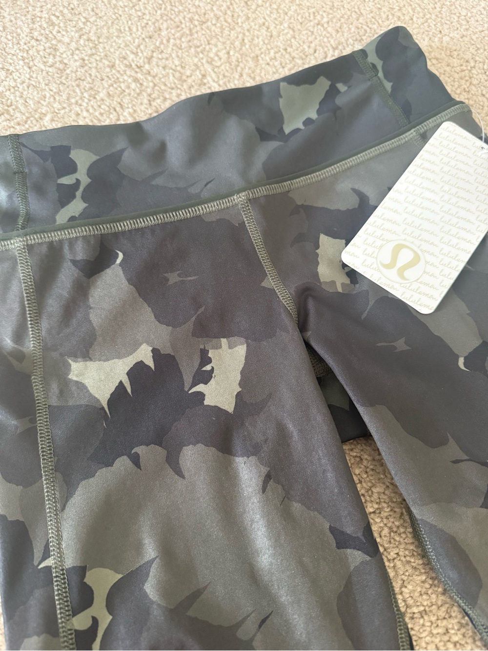 Lululemon🍋Pace Rival Crop - Picture 3 of 7